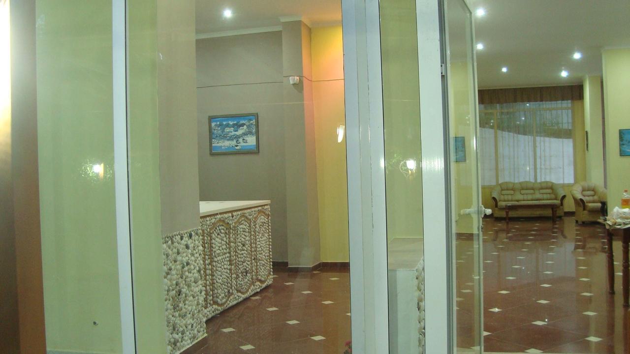 Hotel Blendi ดูร์เรส ภายนอก รูปภาพ